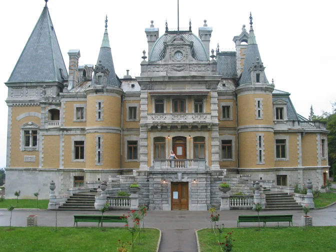 Алушта - один из древнейших городов Крымского Южного берега 5 massandra_palace